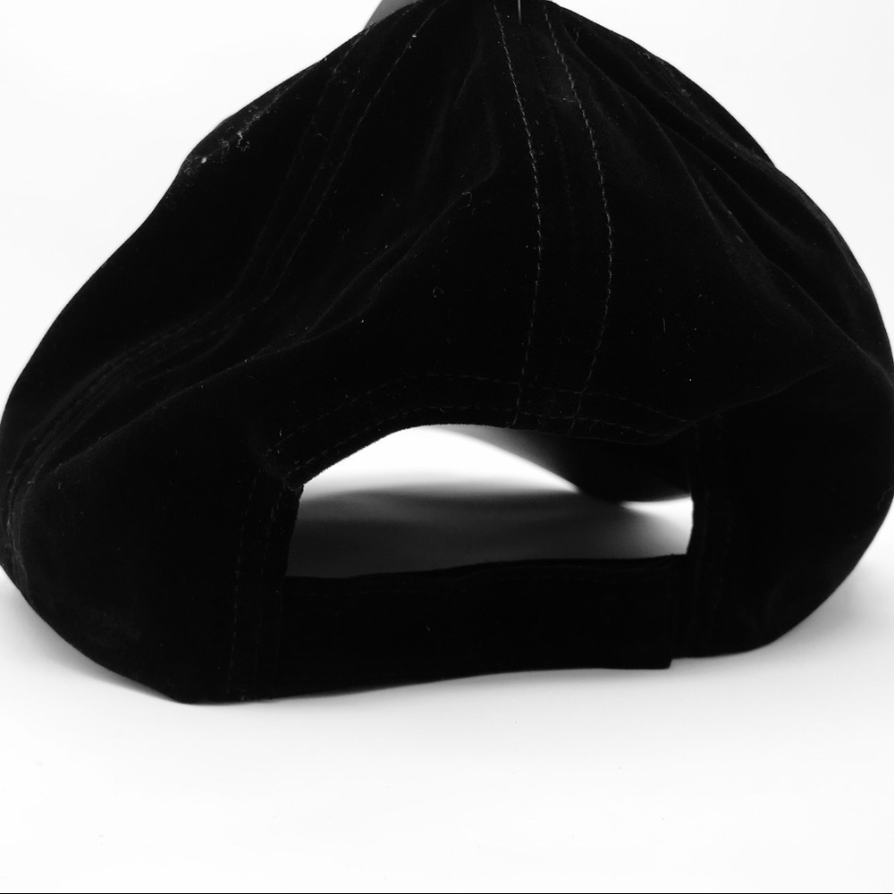 | VELVET + FAUX LEATHER BALL CAP | - Picture 5 of 6